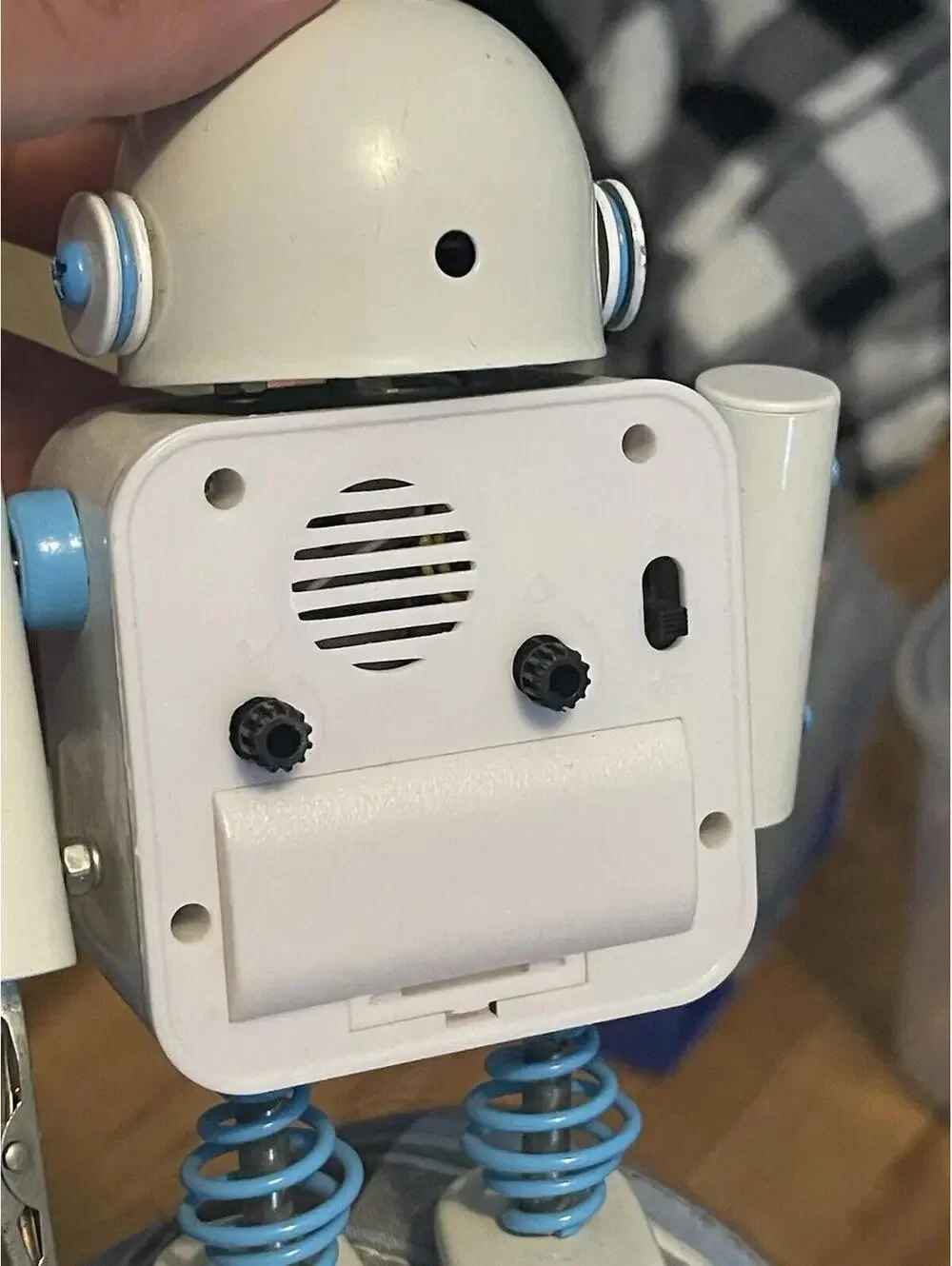 Diskary Robot Alarm Clock Moveable Arms Blue White, (no Arm)